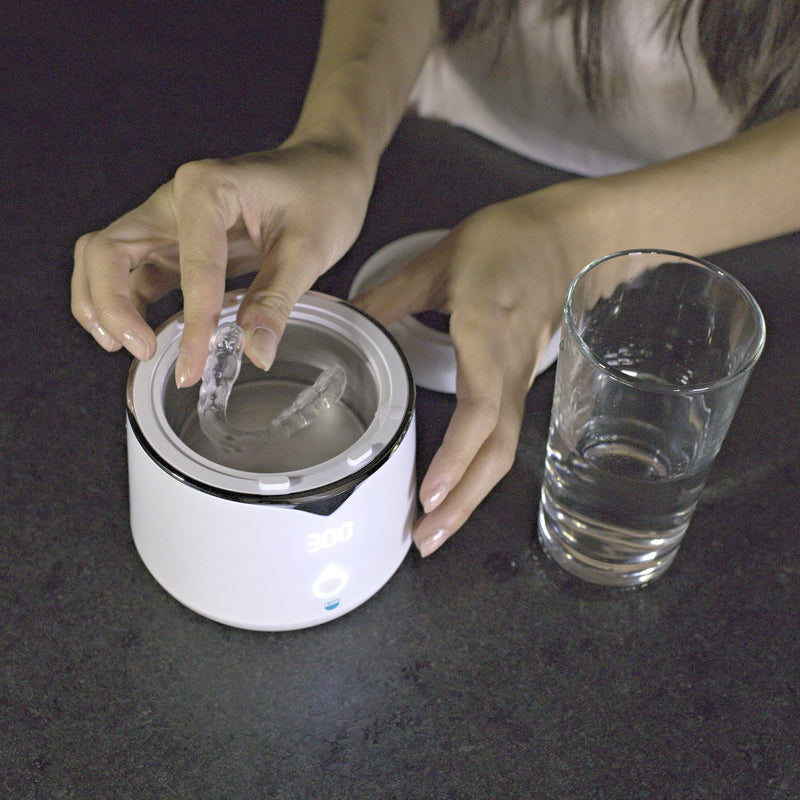 Ultrasonic Cleaner Pro for cleaning trays and night guards